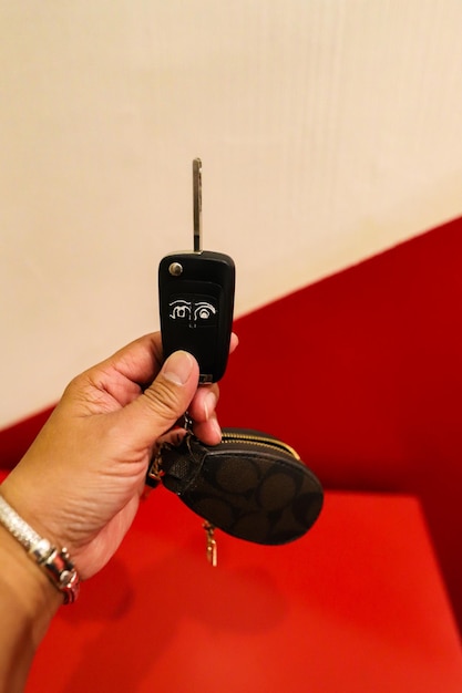 Снятие колес и удаление старых элементов подвески